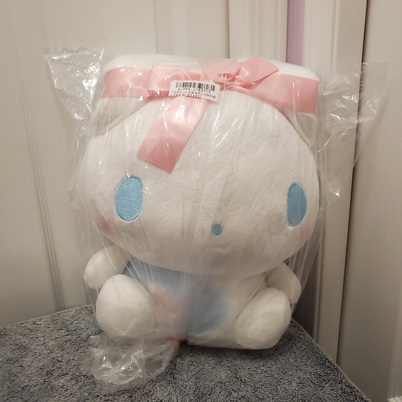 Toreba Prize Cinnamoroll Standing Ear Up Big Plush - Picture 2 of 2